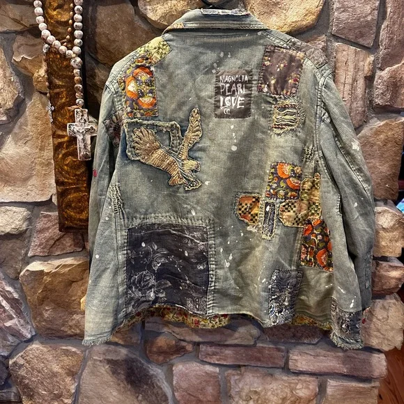 Magnolia Pearl unbreakable love denim jacket (✨PRICE FIRM✨) - Picture 4 of 5